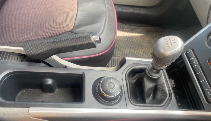 2018 Tata NEXON XM PETROL, CNG, Manual, 79,627 km, Gear Lever