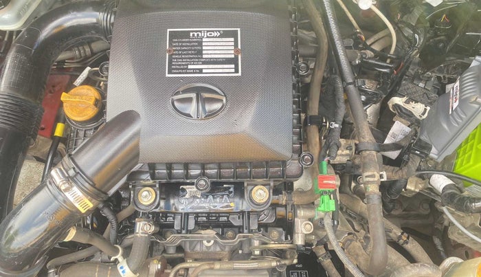 2018 Tata NEXON XM PETROL, CNG, Manual, 79,627 km, Open Bonet