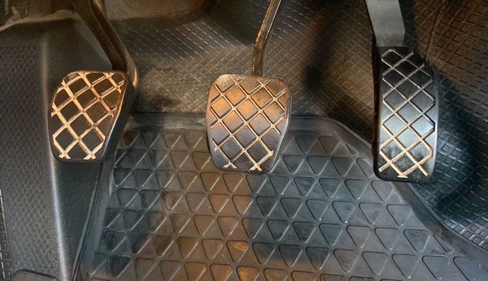 2019 Volkswagen Polo HIGHLINE PLUS 1.0 16 ALLOY, Petrol, Manual, 24,783 km, Pedals