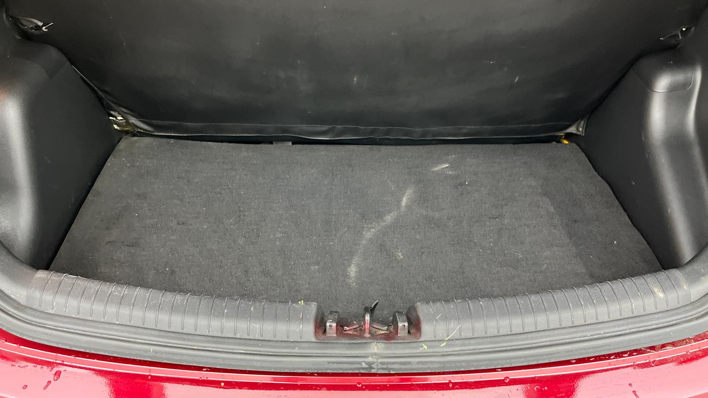 2015 Hyundai Grand i10 ASTA AT 1.2 KAPPA VTVT, Petrol, Automatic, 47,362 km, Boot Inside