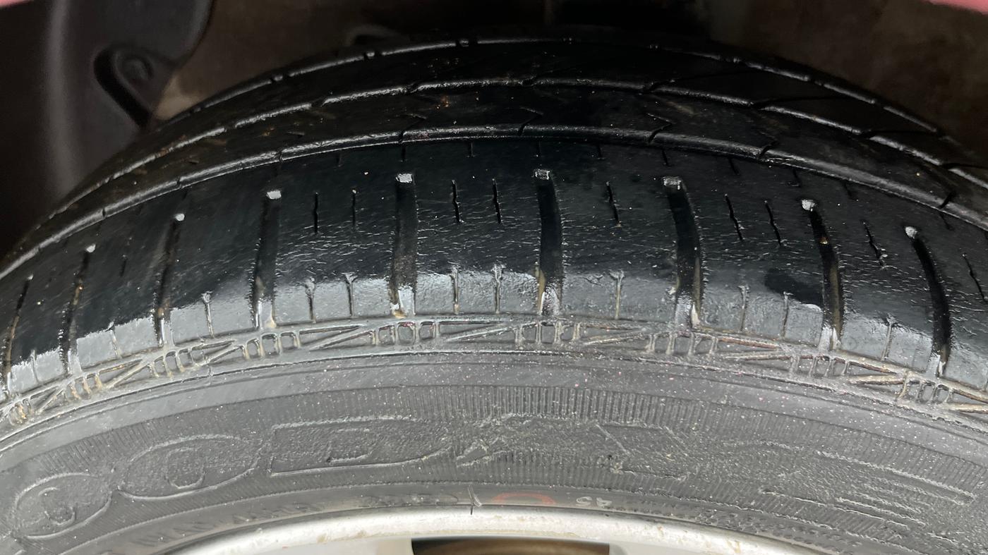 2015 Hyundai Grand i10 ASTA AT 1.2 KAPPA VTVT, Petrol, Automatic, 47,362 km, Left Front Tyre Tread