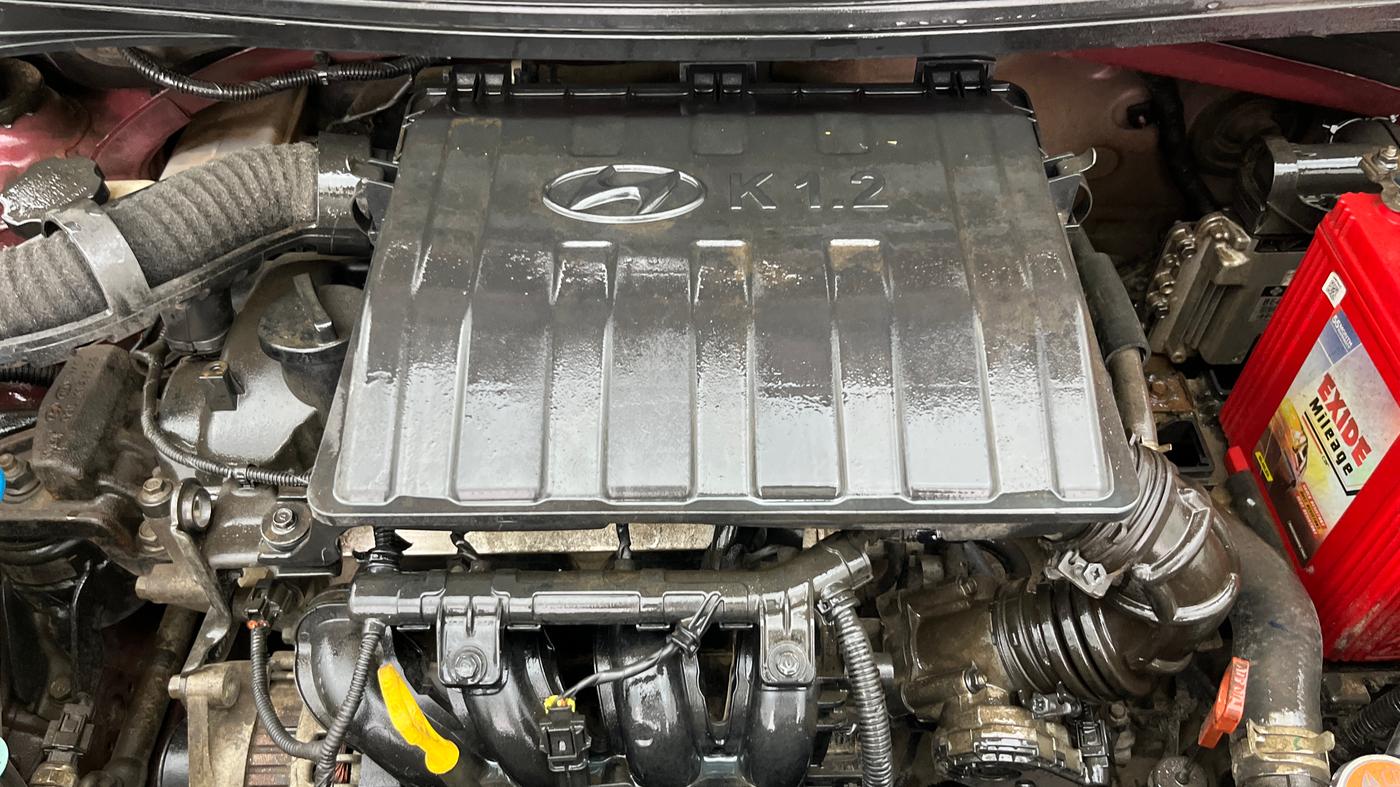 2015 Hyundai Grand i10 ASTA AT 1.2 KAPPA VTVT, Petrol, Automatic, 47,362 km, Engine View