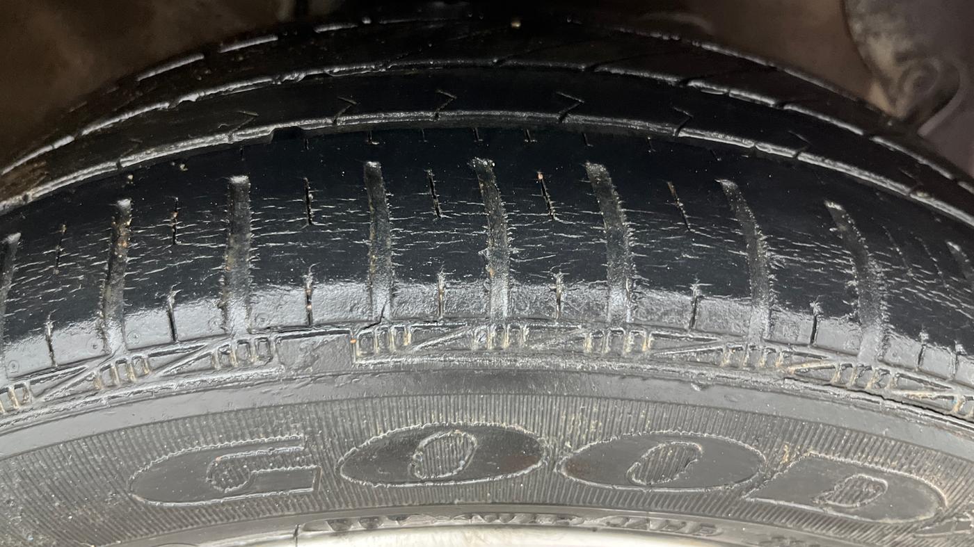 2015 Hyundai Grand i10 ASTA AT 1.2 KAPPA VTVT, Petrol, Automatic, 47,362 km, Right Front Tyre Tread