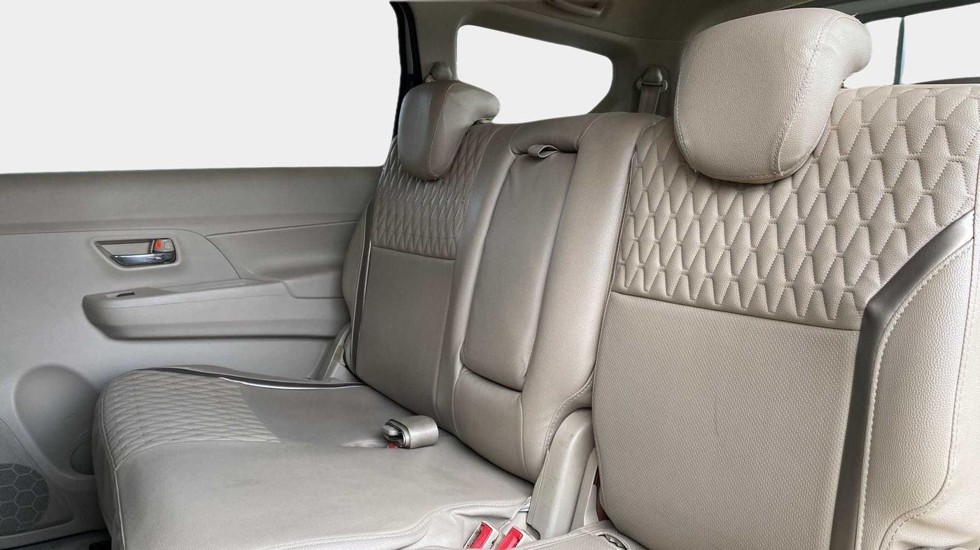 2018 Maruti Ertiga VXI SHVS, Petrol, Manual, 58,685 km, Right Side Rear Door Cabin