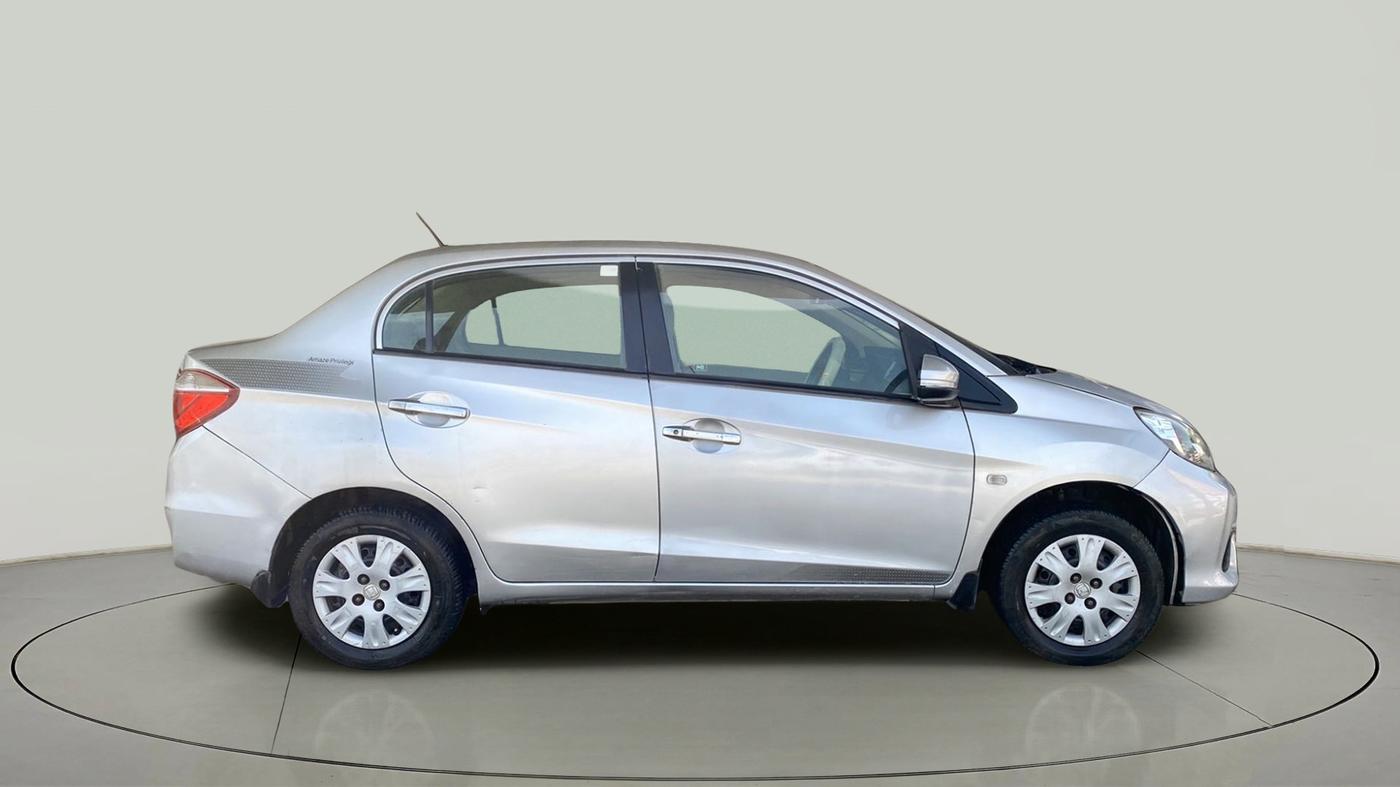 2017 Honda Amaze 1.2L I-VTEC S(O) PRIVILEGE EDITION, Petrol, Manual, 46,208 km, Right Side View