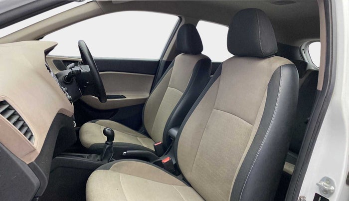 2015 Hyundai Elite i20 MAGNA 1.2, Petrol, Manual, 61,561 km, Right Side Front Door Cabin