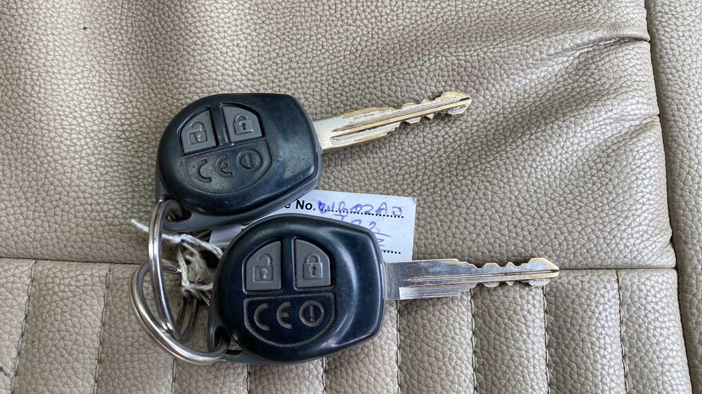 2016 Maruti Ciaz VXI, Petrol, Manual, 69,400 km, Key Close Up