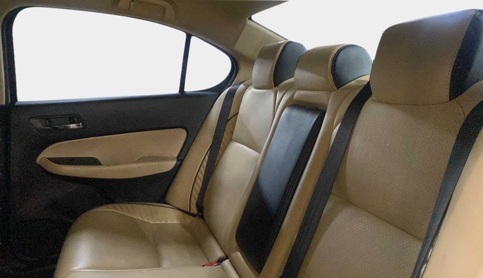 2020 Honda City 1.5L I-VTEC V MT, Petrol, Manual, 40,304 km, Right Side Rear Door Cabin