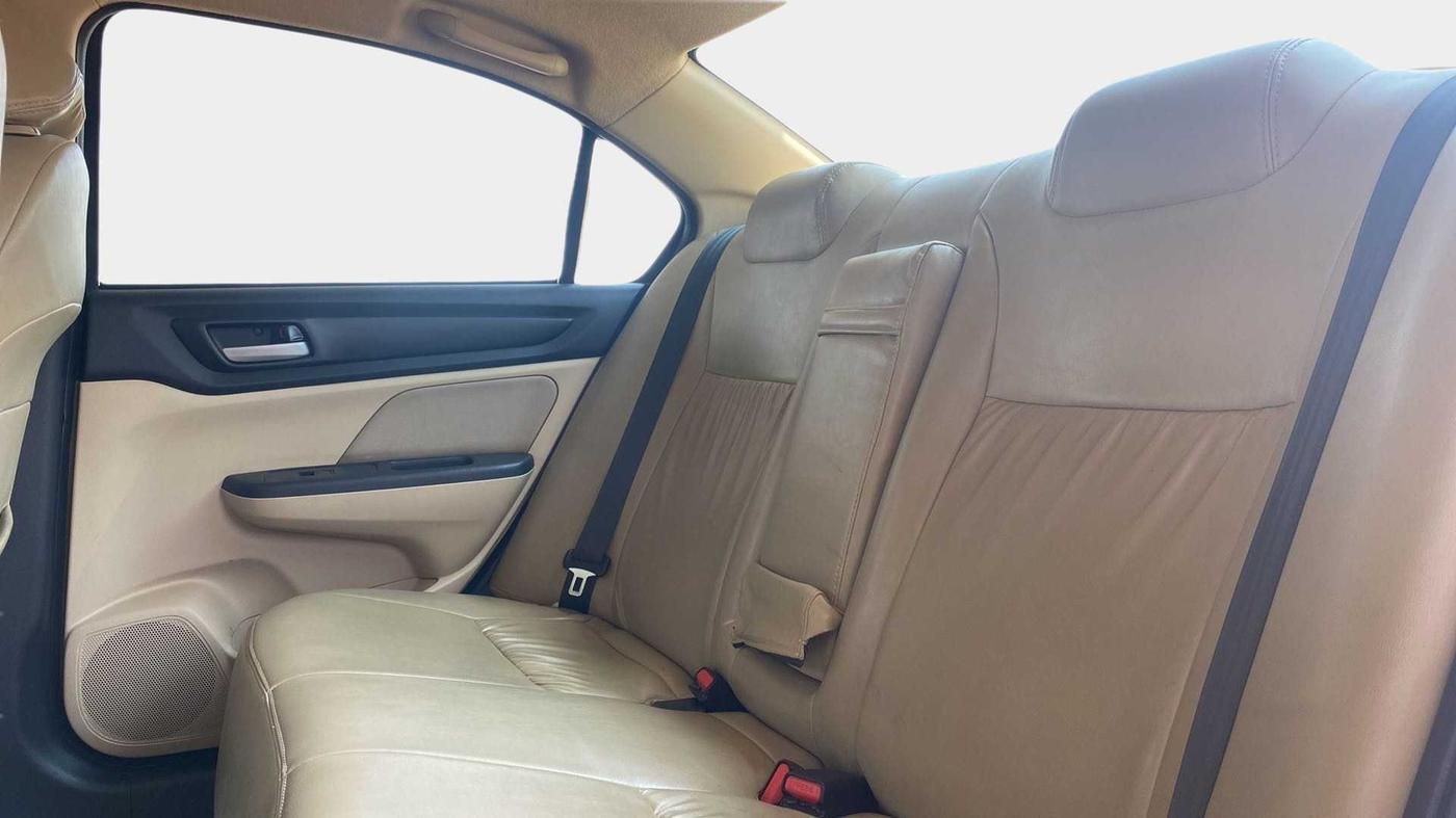 2019 Honda Amaze 1.2L I-VTEC S, CNG, Manual, 62,920 km, Right Side Rear Door Cabin