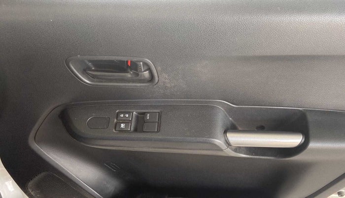 2021 Maruti IGNIS SIGMA 1.2, Petrol, Manual, 21,401 km, Driver Side Door Panels Control