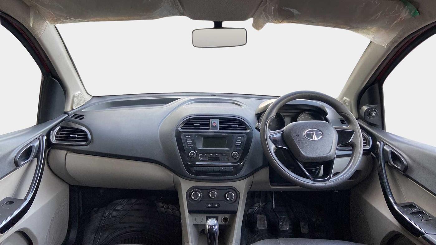 2017 Tata Tiago XT PETROL, Petrol, Manual, 50,240 km, Dashboard