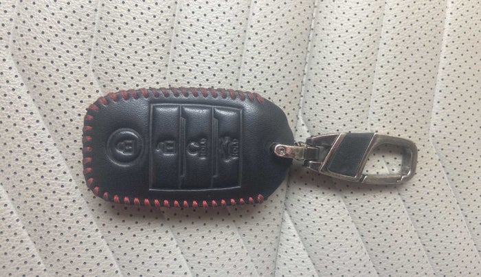 2021 KIA SONET HTX PLUS 1.0 IMT, Petrol, Manual, 16,550 km, Key Close Up