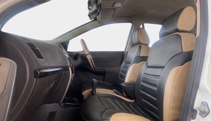 2017 Tata Bolt XT REVOTRON, Petrol, Manual, 66,009 km, Right Side Front Door Cabin