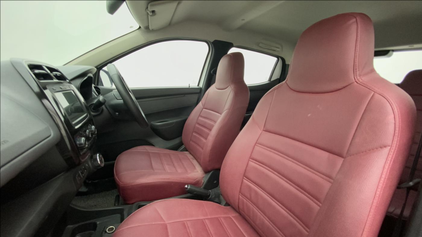 2019 Renault Kwid RXT 1.0 AMT, Petrol, Automatic, 26,042 km, Right Side Front Door Cabin