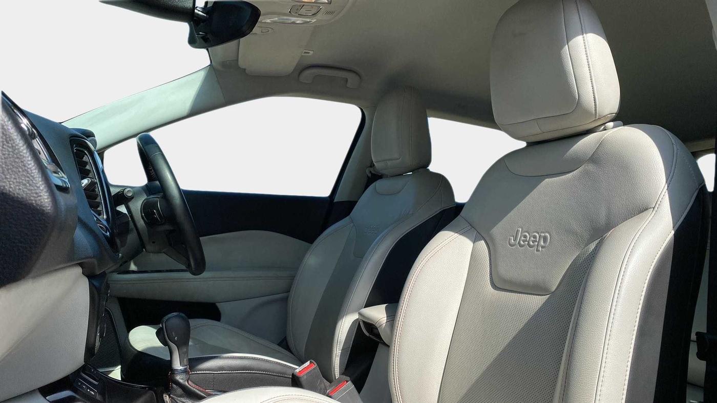 2017 Jeep Compass LIMITED (O) 1.4 PETROL AT BLACK PACK, Petrol, Automatic, 69,429 km, Right Side Front Door Cabin