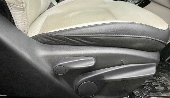 2017 Jeep Compass LIMITED 1.4 PETROL AT, Petrol, Automatic, 33,837 km, Driver Side Adjustment Panel