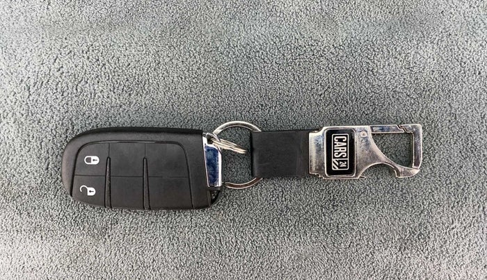 2017 Jeep Compass LIMITED 1.4 PETROL AT, Petrol, Automatic, 33,837 km, Key Close Up