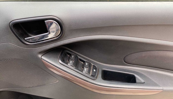 2018 Ford FREESTYLE TITANIUM 1.2 PETROL, Petrol, Manual, 35,673 km, Driver Side Adjustment Panel