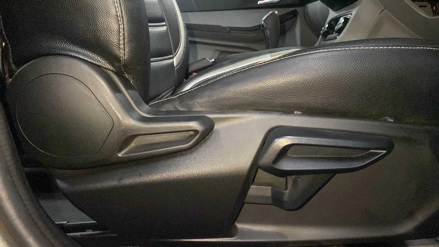 2021 Tata Tiago XZA PLUS PETROL, Petrol, Automatic, 25,588 km, Driver Side Adjustment Panel