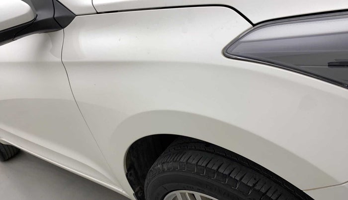 2017 Hyundai Elite i20 ASTA 1.2, Petrol, Manual, 25,975 km, Right fender - Slightly dented