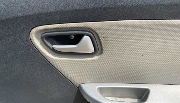 2018 Maruti Alto K10 VXI, Petrol, Manual, 92,224 km, Driver Side Door Panels Control