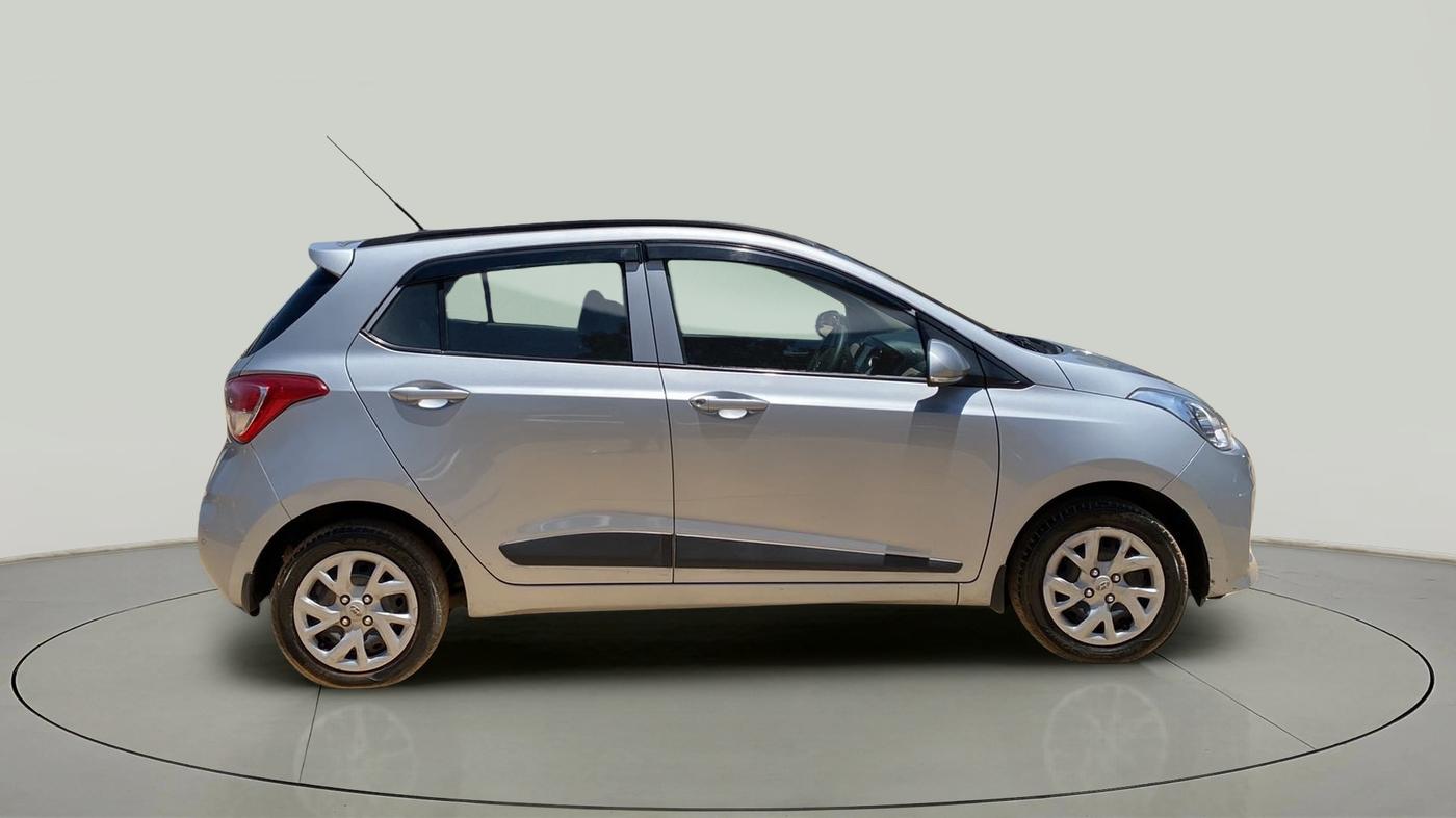 2020 Hyundai Grand i10 SPORTZ 1.2 KAPPA VTVT, Petrol, Manual, 37,169 km, Right Side View