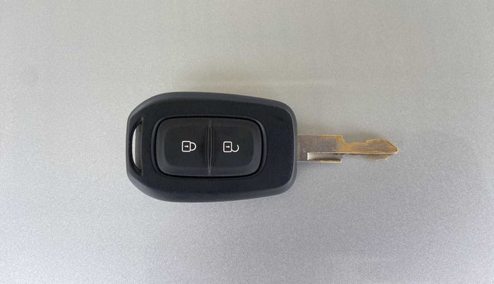 2021 Renault Kwid RXT 1.0 (O), Petrol, Manual, 15,012 km, Key Close Up