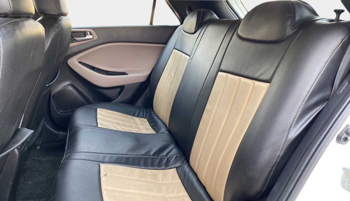 2019 Hyundai Elite i20 SPORTZ PLUS  1.2 CVT, Petrol, Automatic, 69,722 km, Right Side Rear Door Cabin