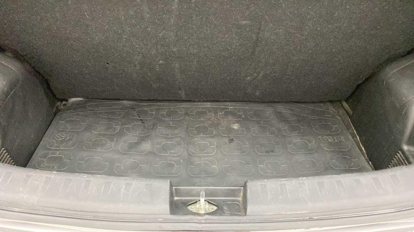 2014 Maruti Swift ZDI, Diesel, Manual, 81,534 km, Boot Inside