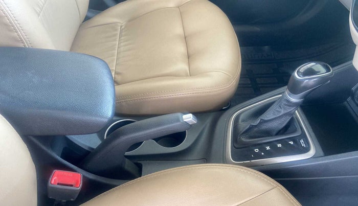 2018 Hyundai Verna 1.6 CRDI SX + AT, Diesel, Automatic, 79,797 km, Gear Lever