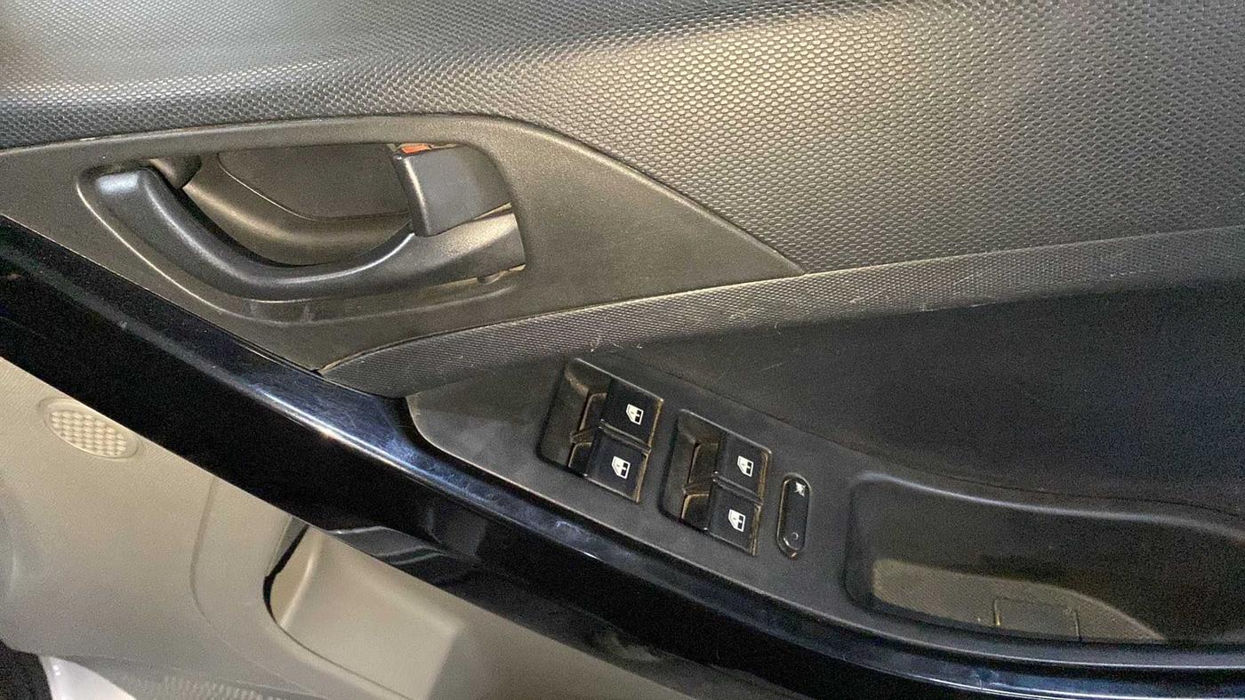2018 Tata NEXON XM PETROL, Petrol, Manual, 55,717 km, Driver Side Door Panels Control