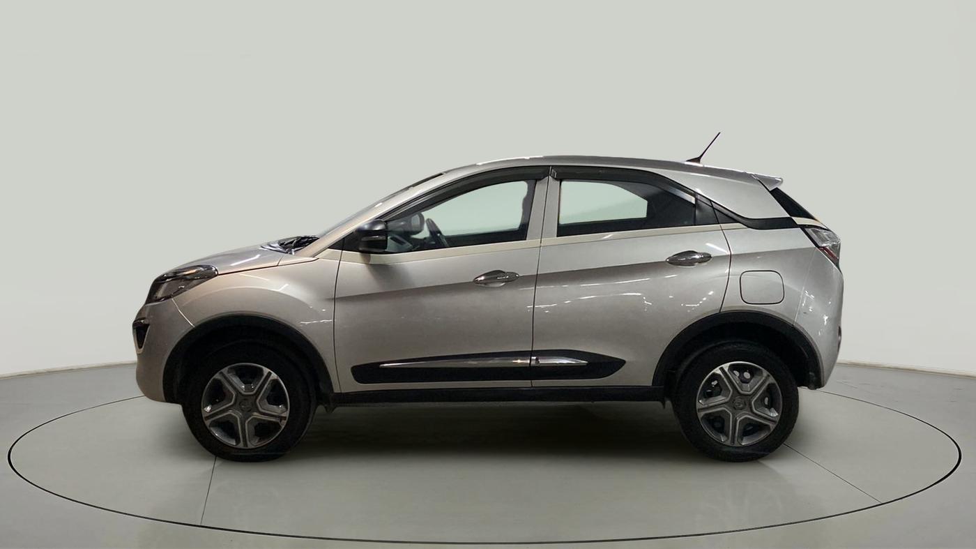 2018 Tata NEXON XM PETROL, Petrol, Manual, 55,717 km, Left Side