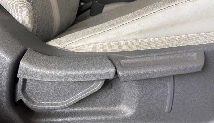 2020 Hyundai GRAND I10 NIOS SPORTZ 1.2 KAPPA VTVT, Petrol, Manual, 15,013 km, Driver Side Adjustment Panel