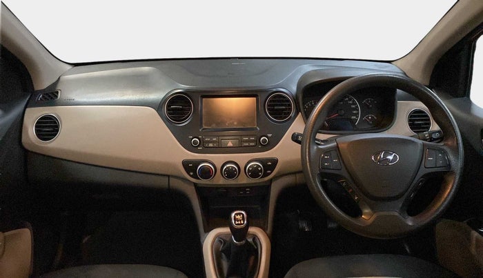 2017 Hyundai Grand i10 SPORTZ (O) 1.2 KAPPA VTVT, Petrol, Manual, 41,156 km, Dashboard