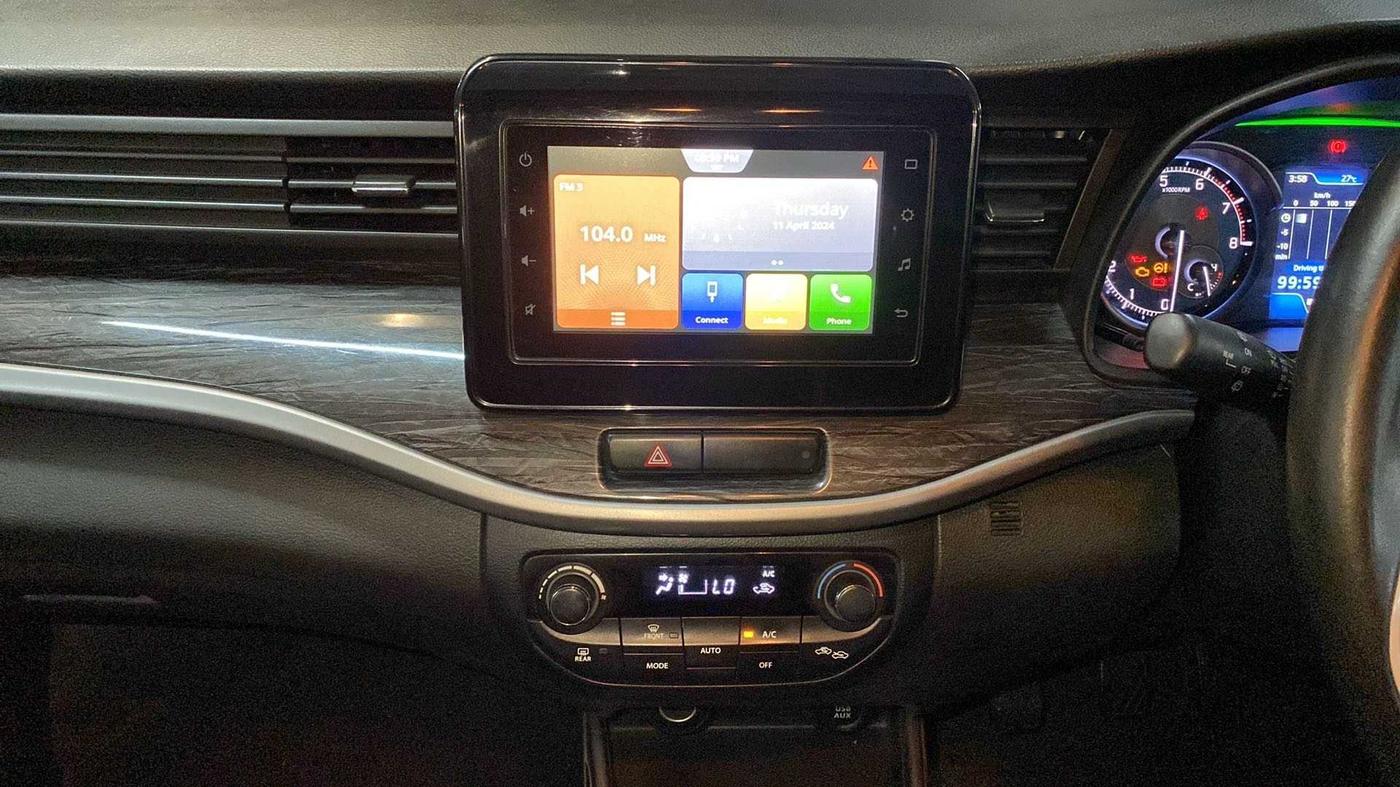 2021 Maruti XL6 ALPHA MT, Petrol, Manual, 49,564 km, Air Conditioner
