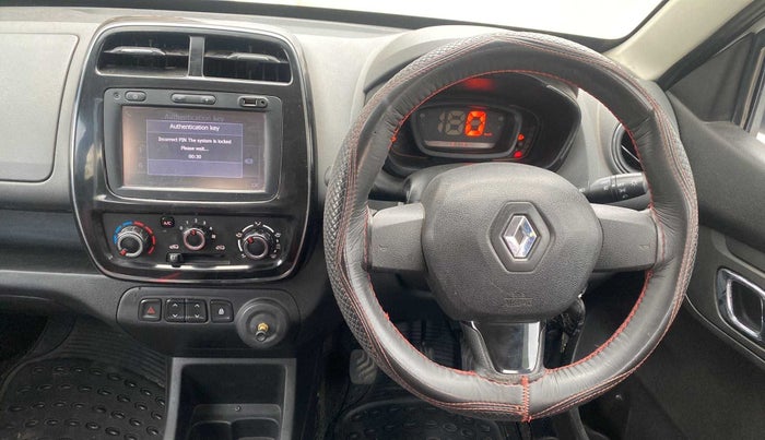 2018 Renault Kwid RXT 1.0 (O), Petrol, Manual, 91,176 km, Steering Wheel Close Up