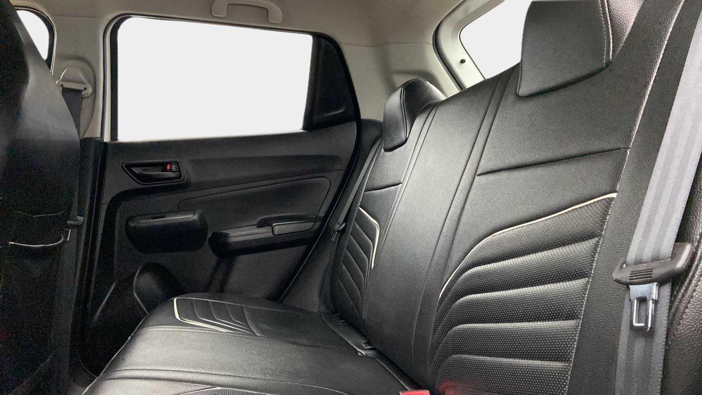 2019 Maruti Swift LXI, Petrol, Manual, 32,985 km, Right Side Rear Door Cabin