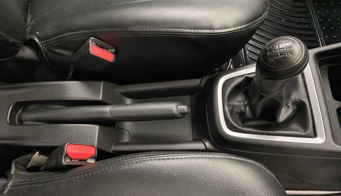 2019 Maruti Swift LXI, Petrol, Manual, 32,985 km, Gear Lever