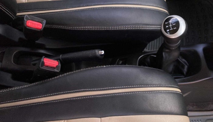 2015 Maruti Wagon R 1.0 VXI, Petrol, Manual, 44,181 km, Gear Lever
