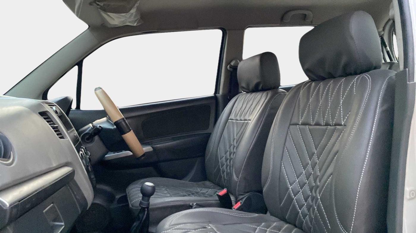 2010 Maruti Wagon R 1.0 LXI, Petrol, Manual, 68,719 km, Right Side Front Door Cabin