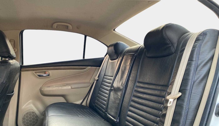 2021 Maruti Ciaz DELTA 1.5 SHVS MT PETROL, Petrol, Manual, 37,180 km, Right Side Rear Door Cabin