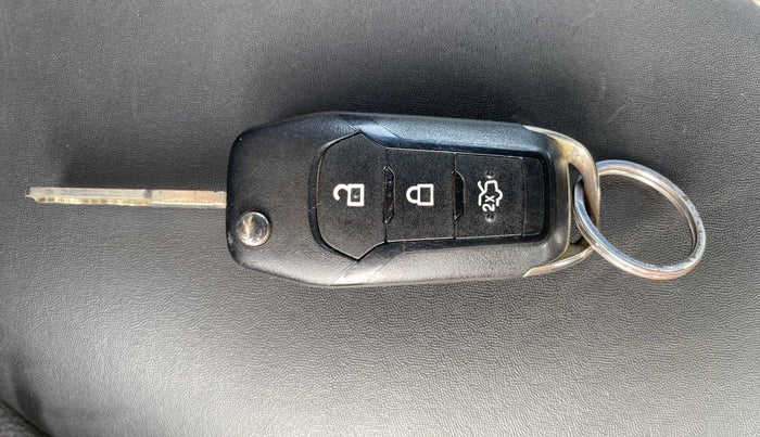 2018 Ford FREESTYLE TREND 1.2 PETROL, Petrol, Manual, 19,412 km, Key Close Up