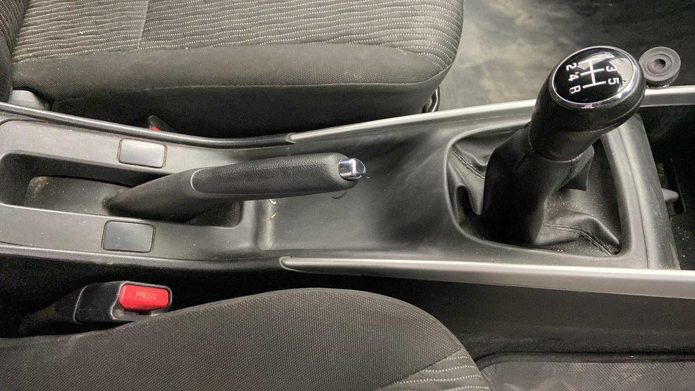 2018 Maruti Baleno DELTA PETROL 1.2, Petrol, Manual, 36,870 km, Gear Lever