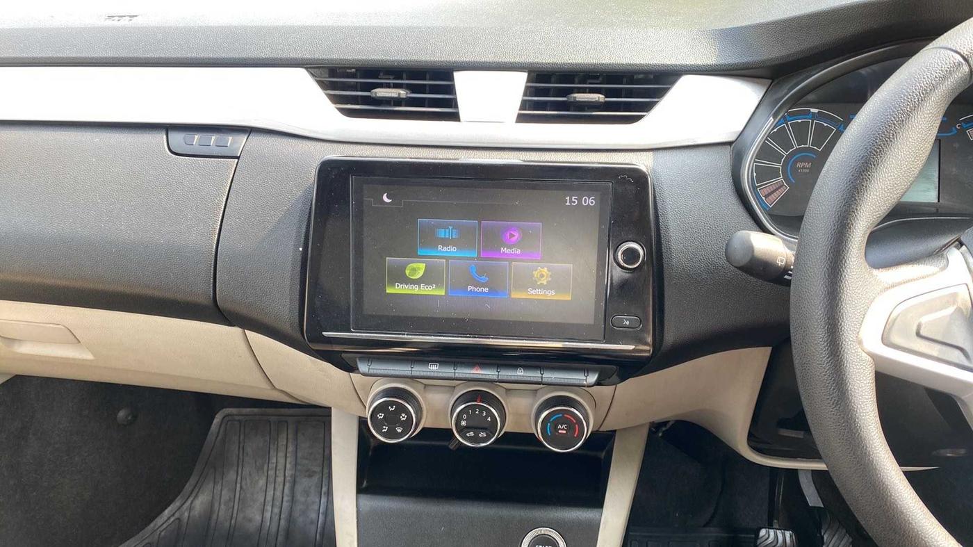2020 Renault TRIBER RXZ AMT, Petrol, Automatic, 38,083 km, Air Conditioner