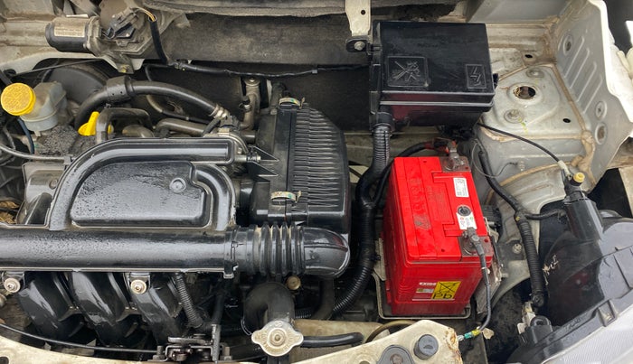 2016 Renault Kwid RXT 0.8, Petrol, Manual, 61,253 km, Engine View - Left