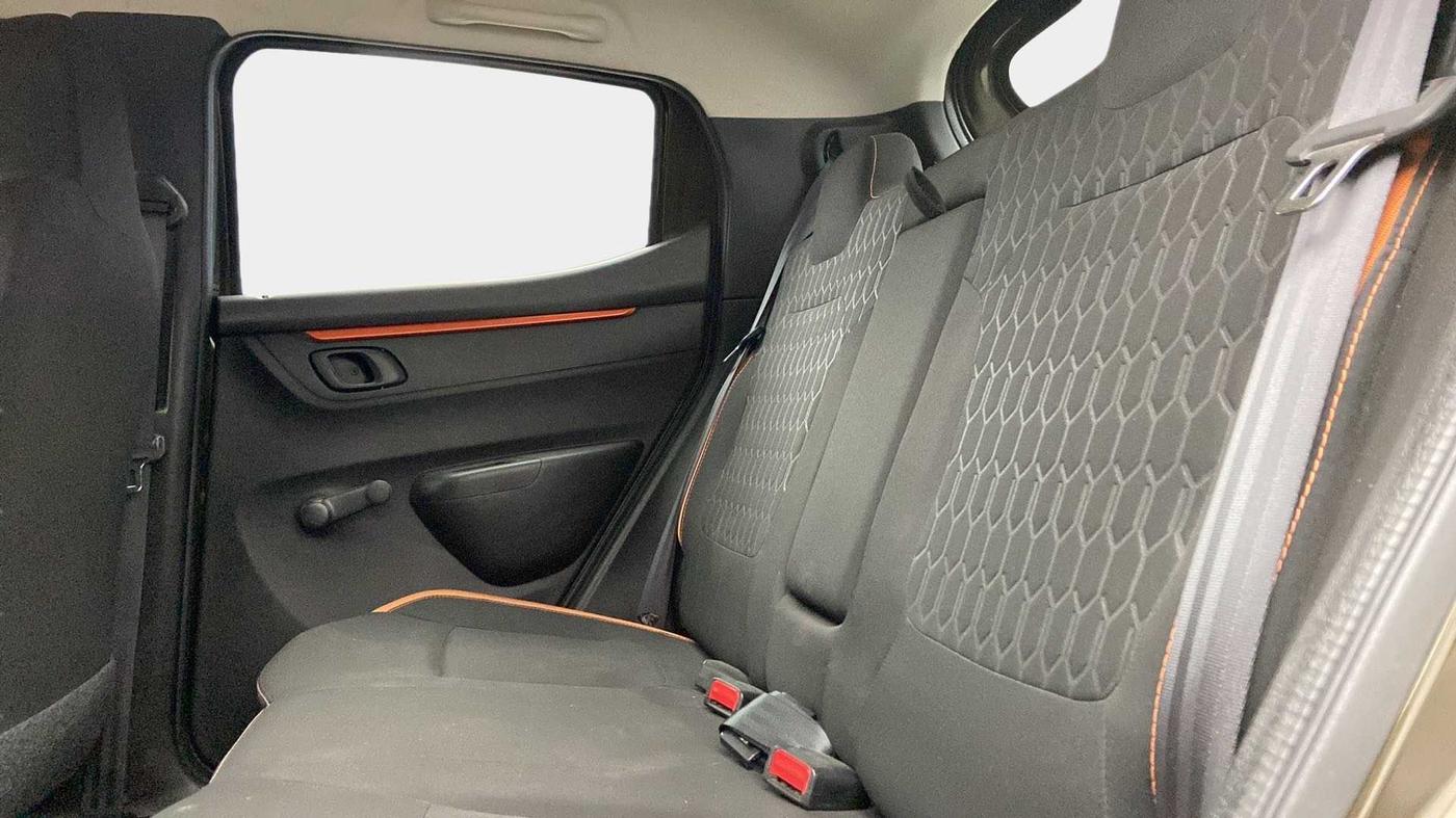 2019 Renault Kwid CLIMBER 1.0 AMT, Petrol, Automatic, 14,588 km, Right Side Rear Door Cabin