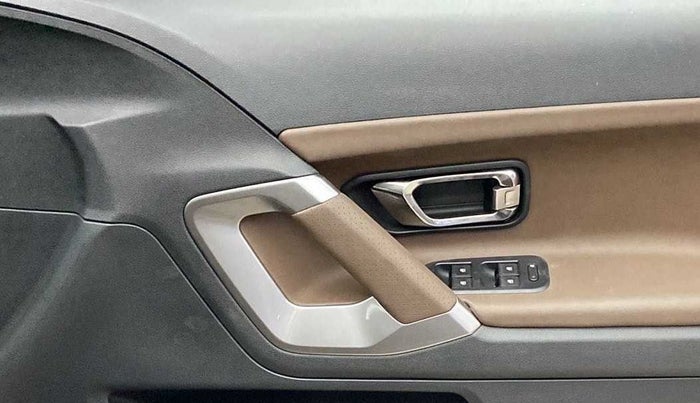 2019 Tata Harrier XZ 2.0L, Diesel, Manual, 14,308 km, Driver Side Door Panels Control