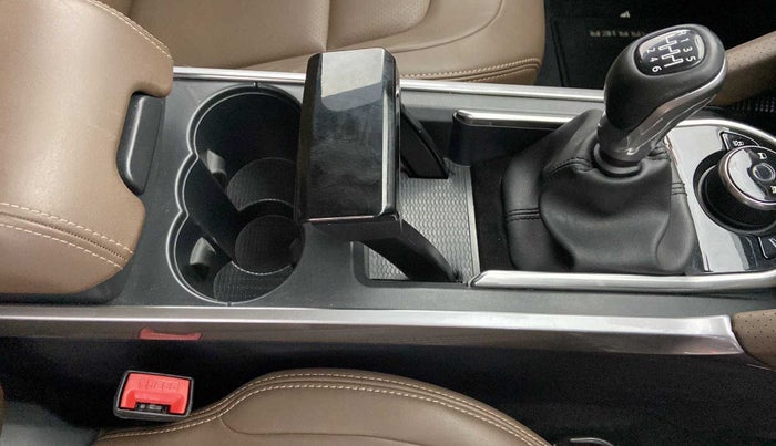 2019 Tata Harrier XZ 2.0L, Diesel, Manual, 14,308 km, Gear Lever