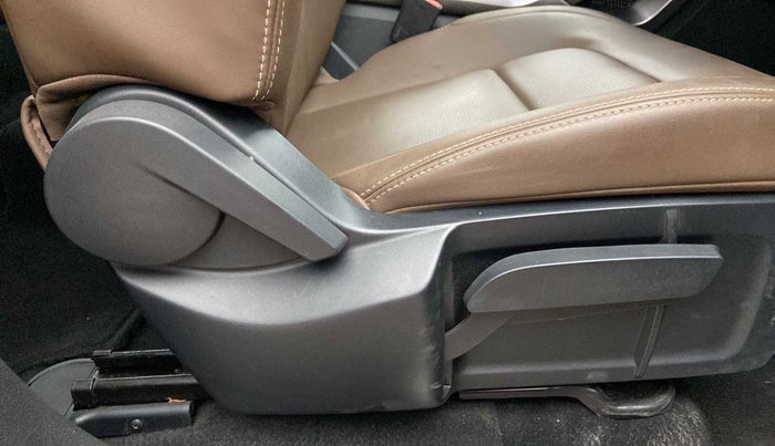 2019 Tata Harrier XZ 2.0L, Diesel, Manual, 14,308 km, Driver Side Adjustment Panel