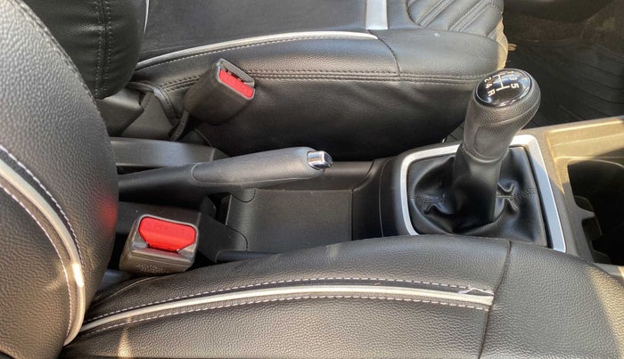 2021 Maruti Swift VXI, Petrol, Manual, 10,637 km, Gear Lever